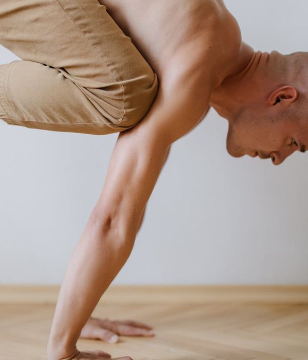 Man performing physical activity for core stability and energy